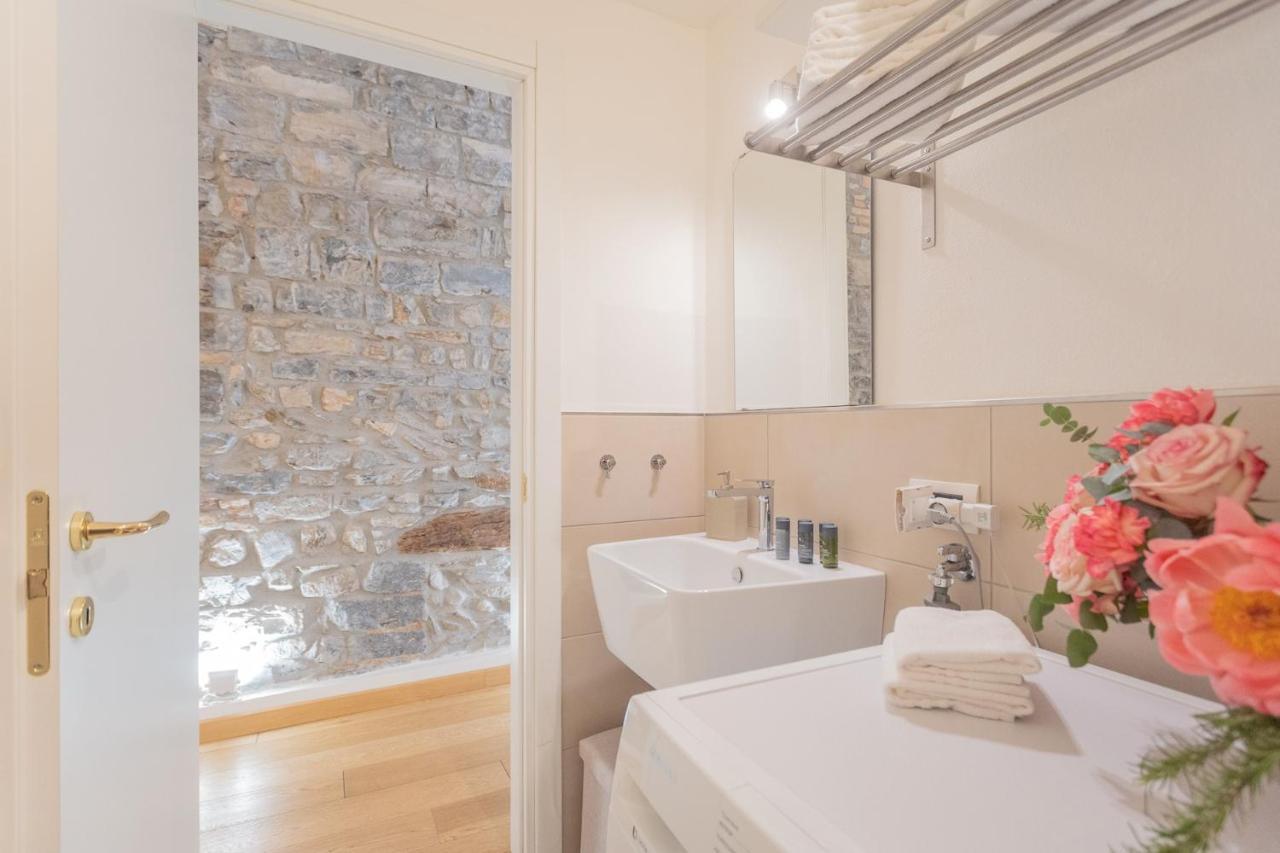 Wine Not Apartment In Como City Centre Εξωτερικό φωτογραφία