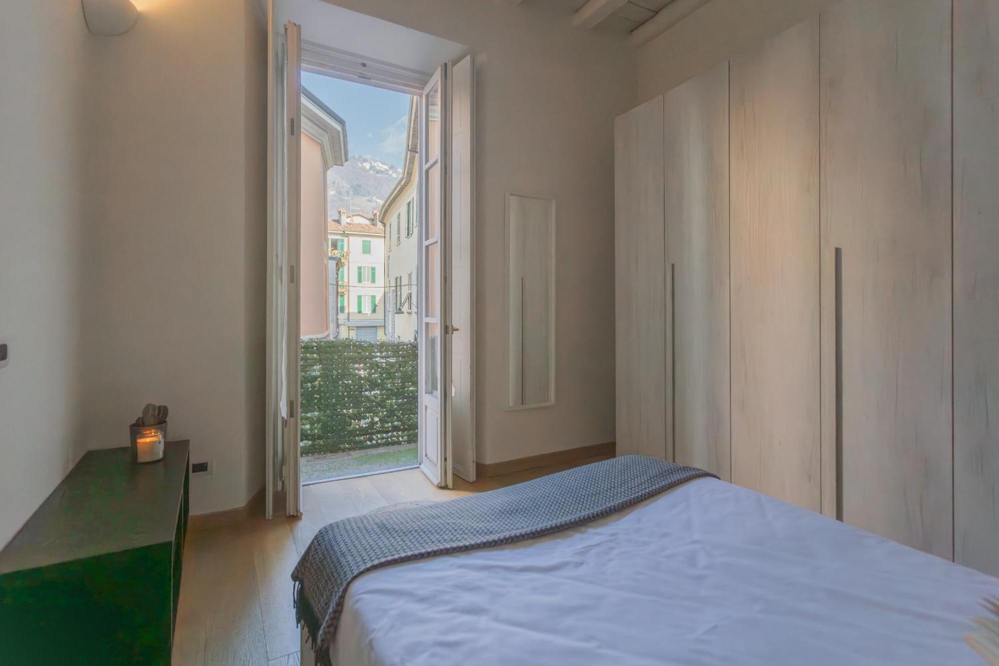 Wine Not Apartment In Como City Centre Εξωτερικό φωτογραφία